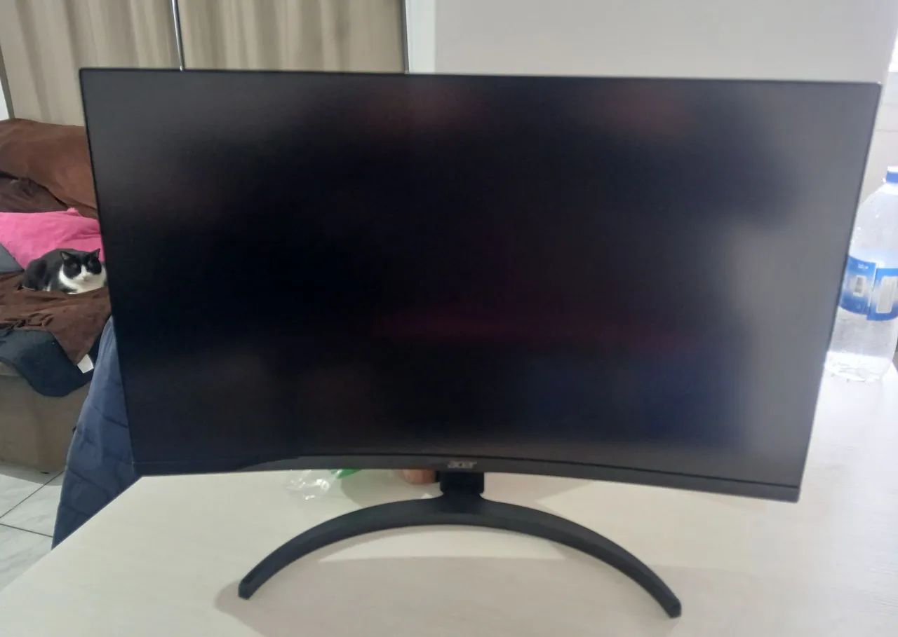 Monitor Curvo ACER 165hz 27p  - Foto 2