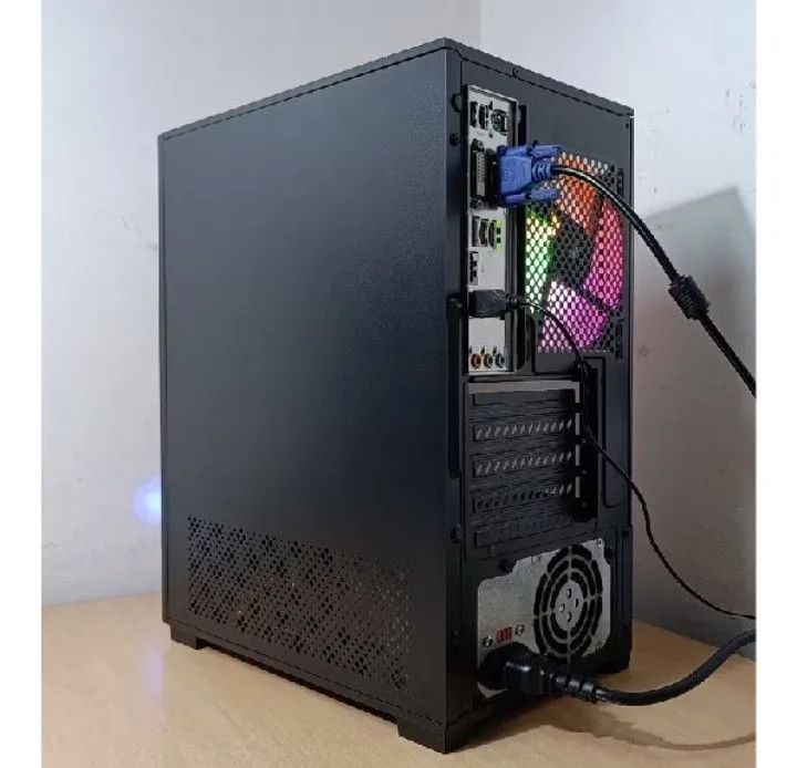 Pc Gamer xeon 2680v4 com RX 570 - Foto 3