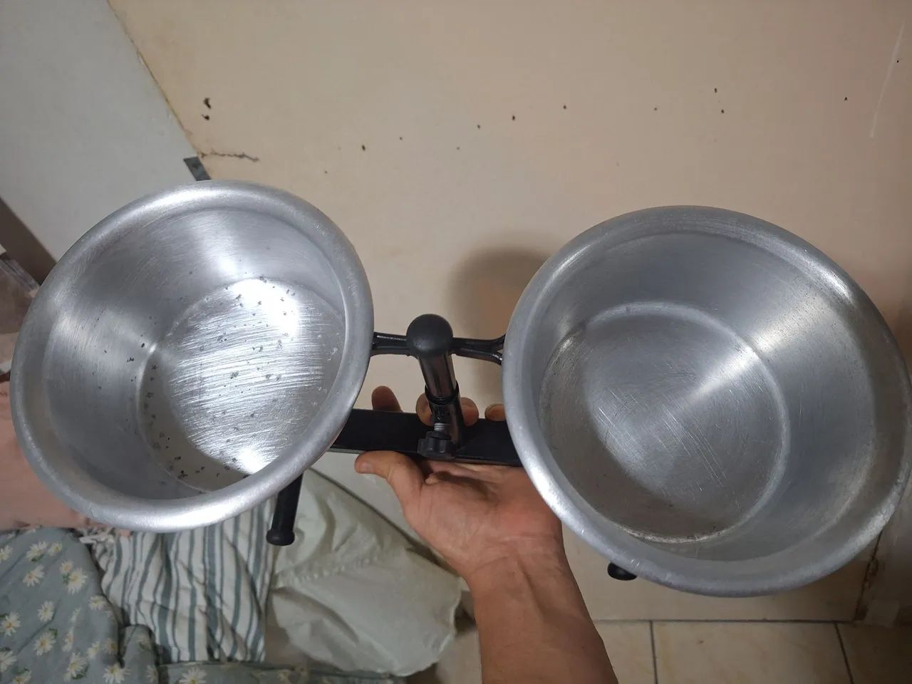 Comedouro e bebedouro ajustável para cães e gatos. - Foto 3