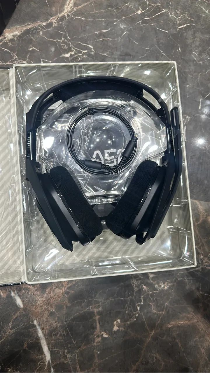 Fone gamer ASTRO A50 - Foto 5