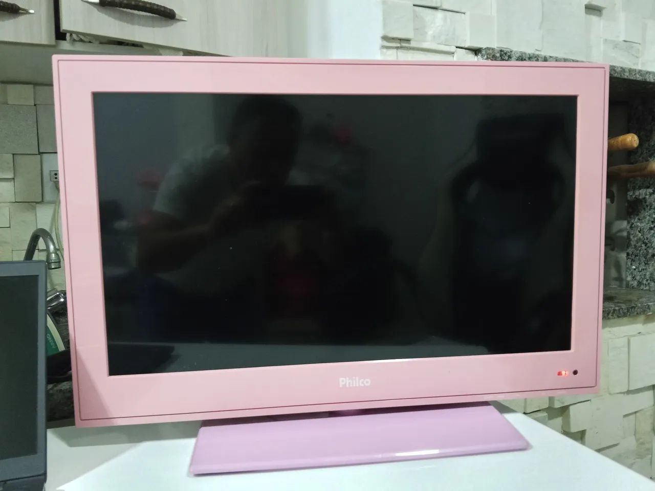 Televisão/monitor 24 polegadas Rosa Philco