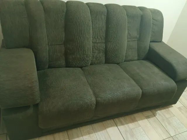 Sofá de 2 e 3 lugares 
