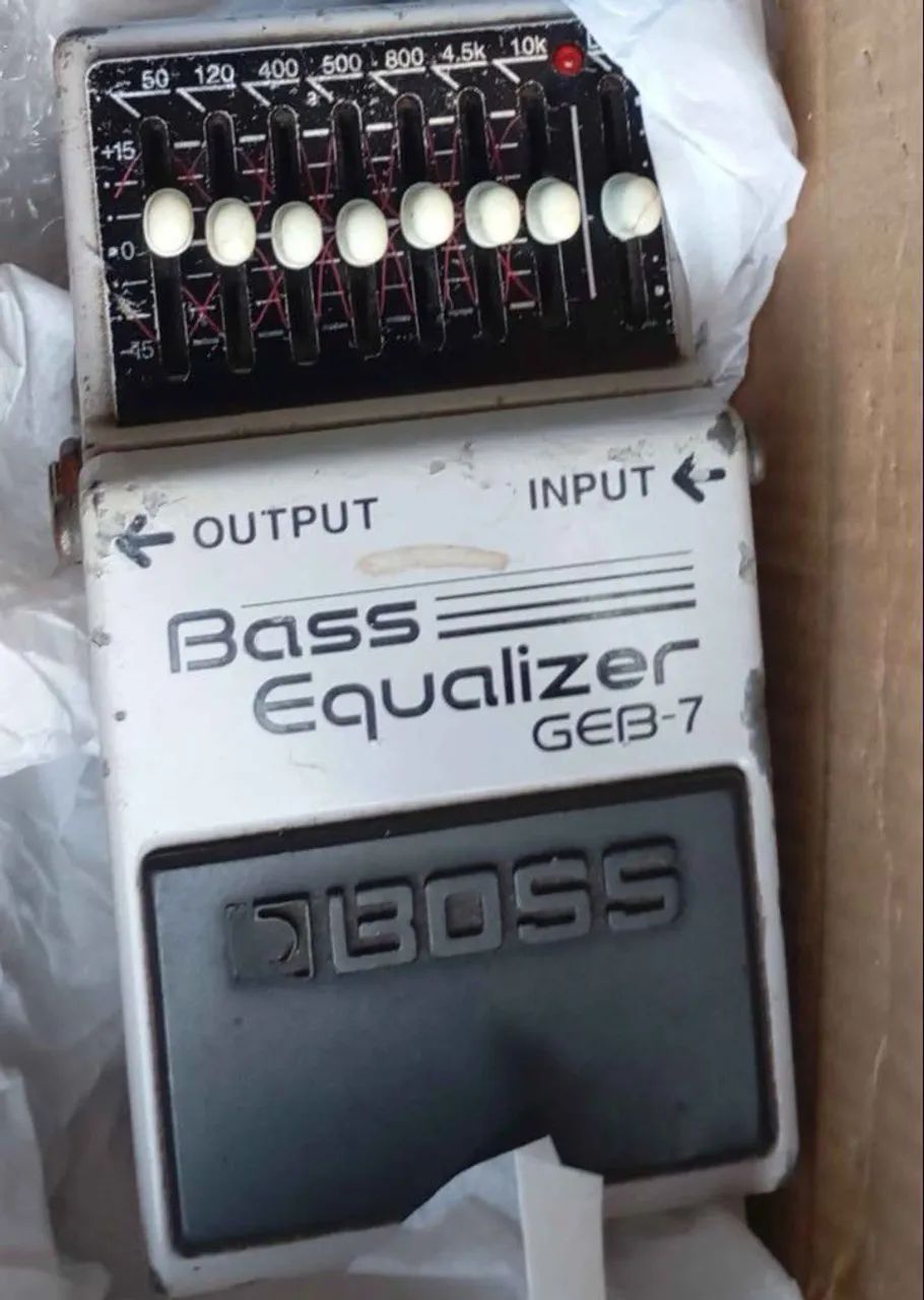 Pedal de baixo Equalizer boss  - Foto 2