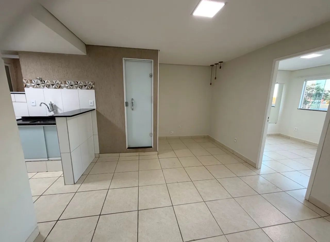 Alugo Apto. de 2 Quartos  - Foto 2
