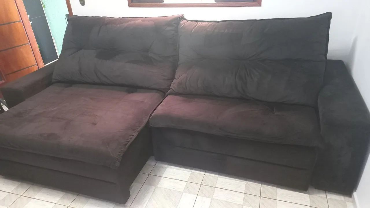 Vendo sofá retrátil de 3,00 mts - Foto 2