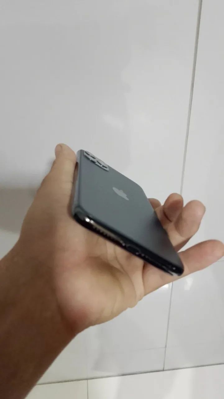 iPhone 11 pro Max 256g - Foto 2