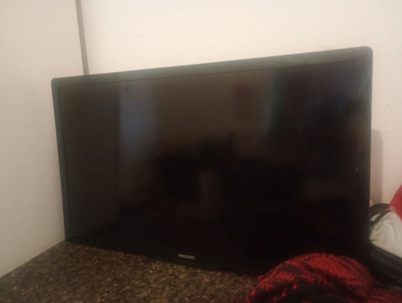 Tv plilipis 40 polegadas com imagem escura não e esmat chama no WhatsApp * - Foto 2