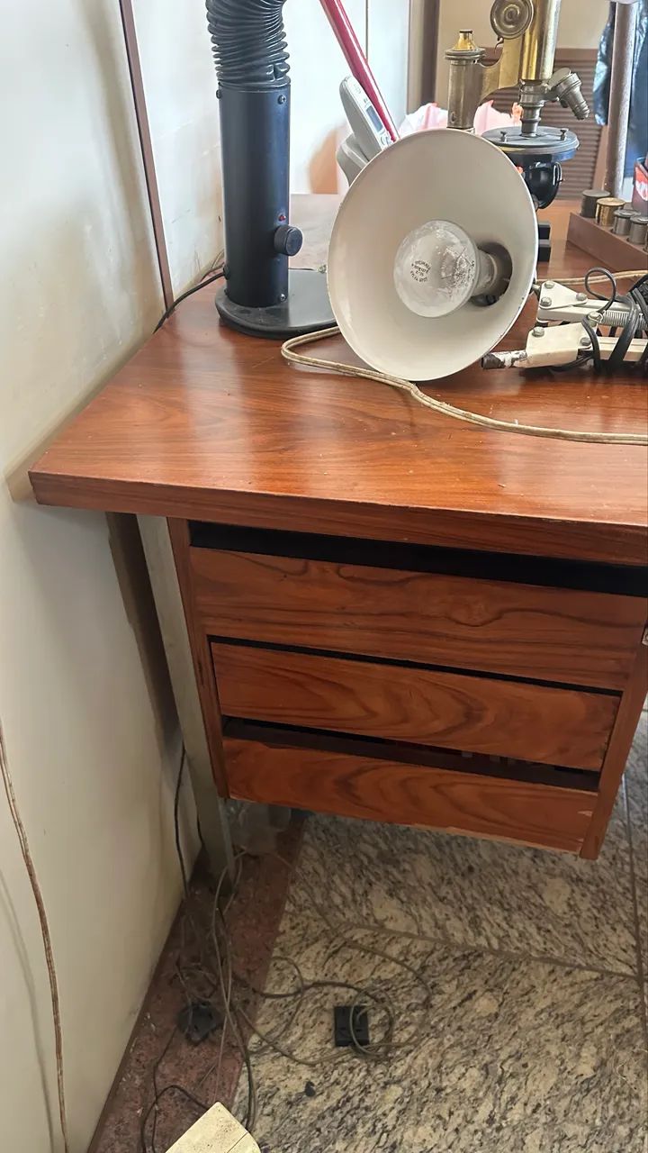 Mesa de escritório pra sair Rápido - Foto 2
