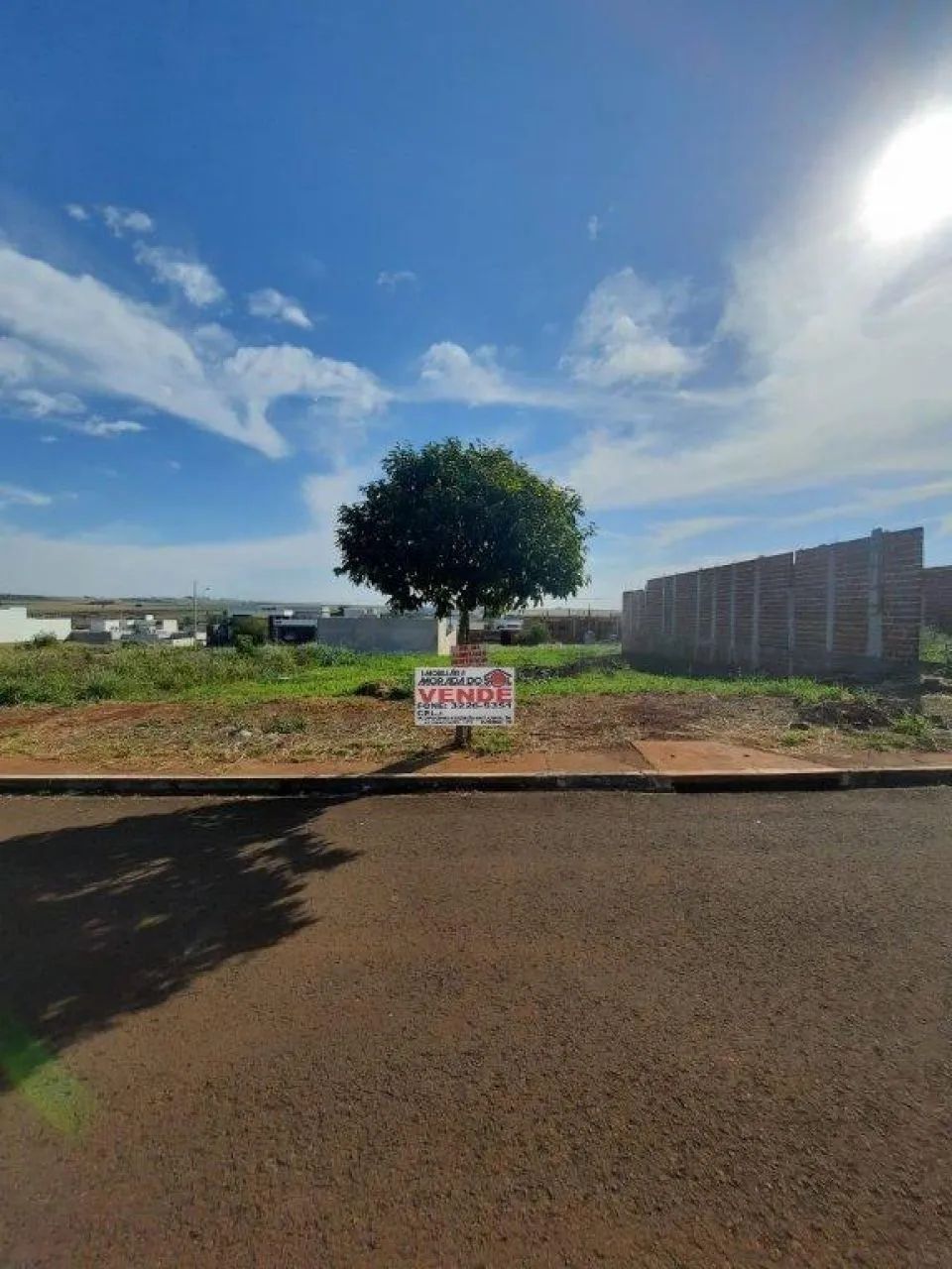 Terrenos à venda em Jardim Munique, Maringá-PR