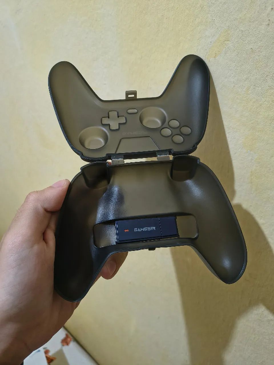 Controle Sem Fio GameSir Nova Lite Tri-Mode com Case e Dongle USB Original - Foto 5