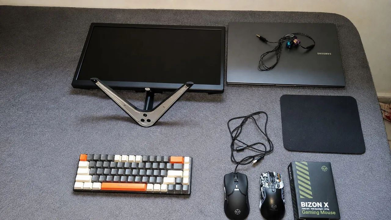  Vendo ou troco em ps4 - Notebook Samsung - Intel Celeron com periféricos 