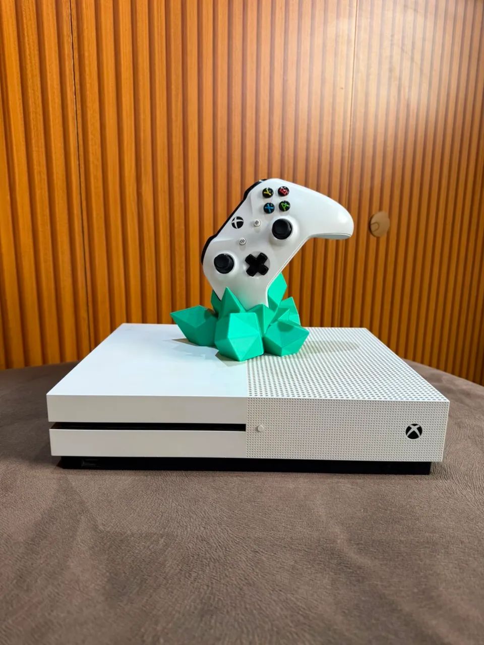 XBOX ONE com 2 controles e jogos - Foto 3