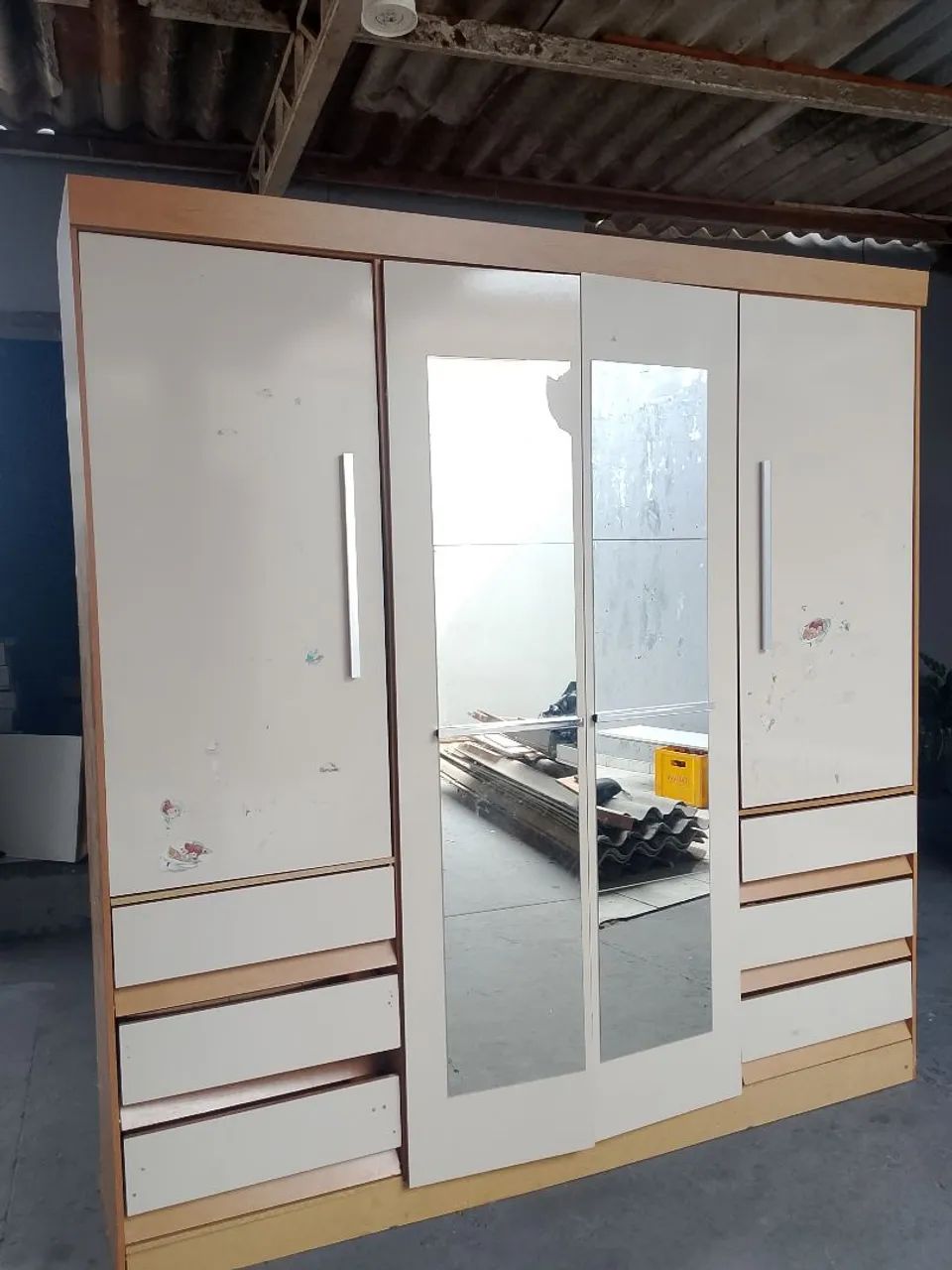 Vendo guarda roupa entrega e montagem grátis  - Foto 3