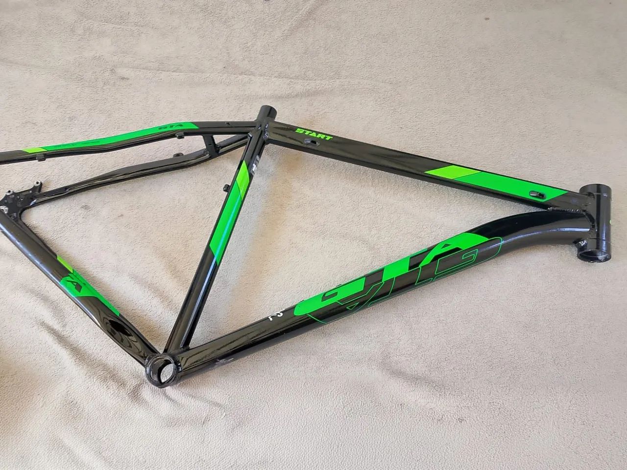 Quadro de bicicleta GTA - Foto 2