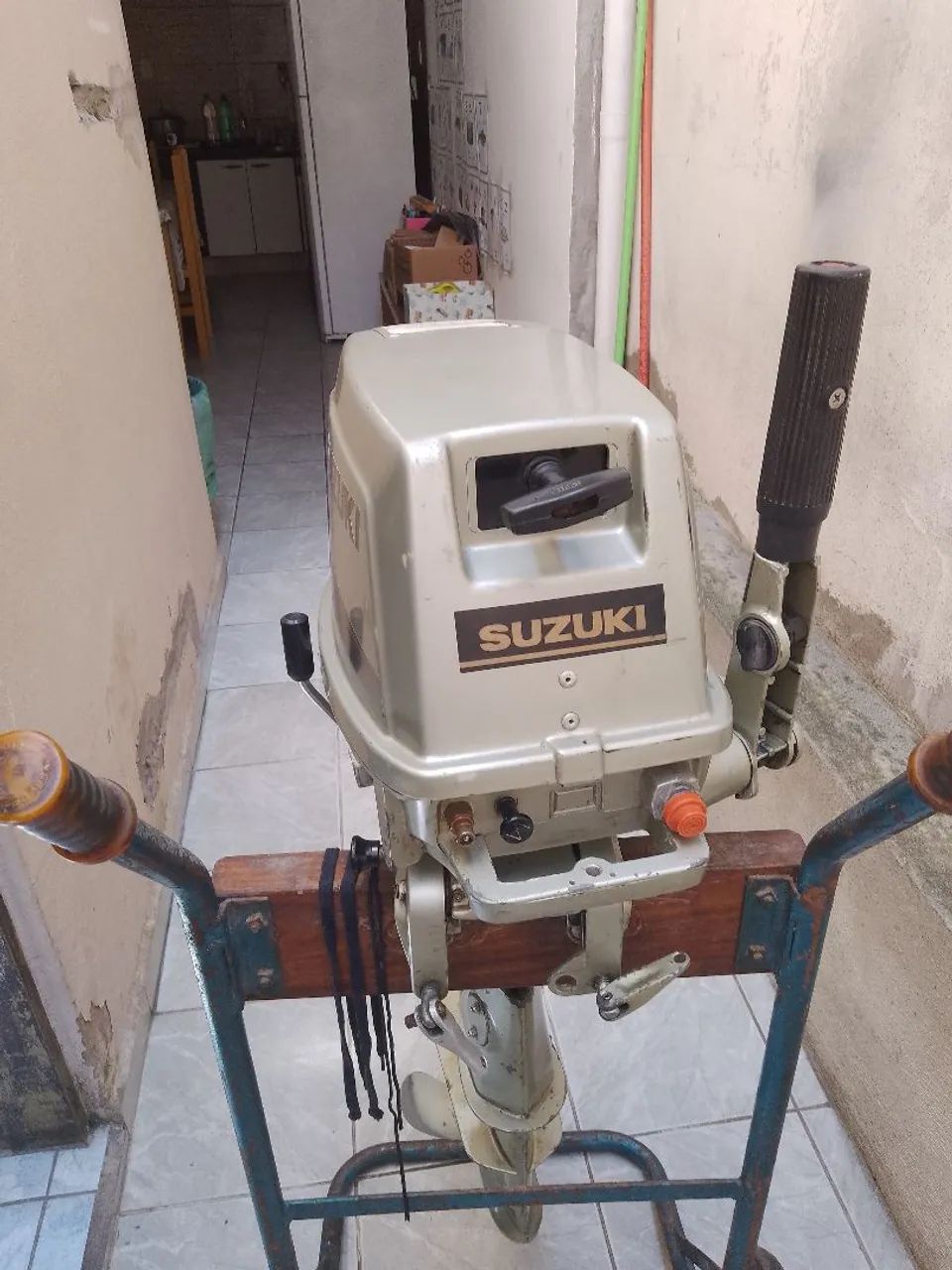 Motor de popa Suzuki 8 Hp  - Foto 2