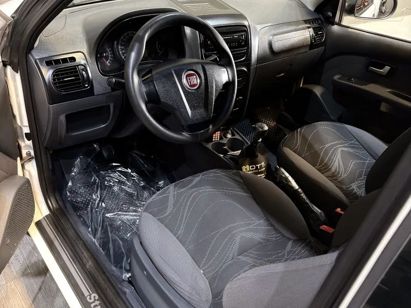 Fiat Strada 1.3 MPI Fire 8V 67cv CE 2015 - Foto 5