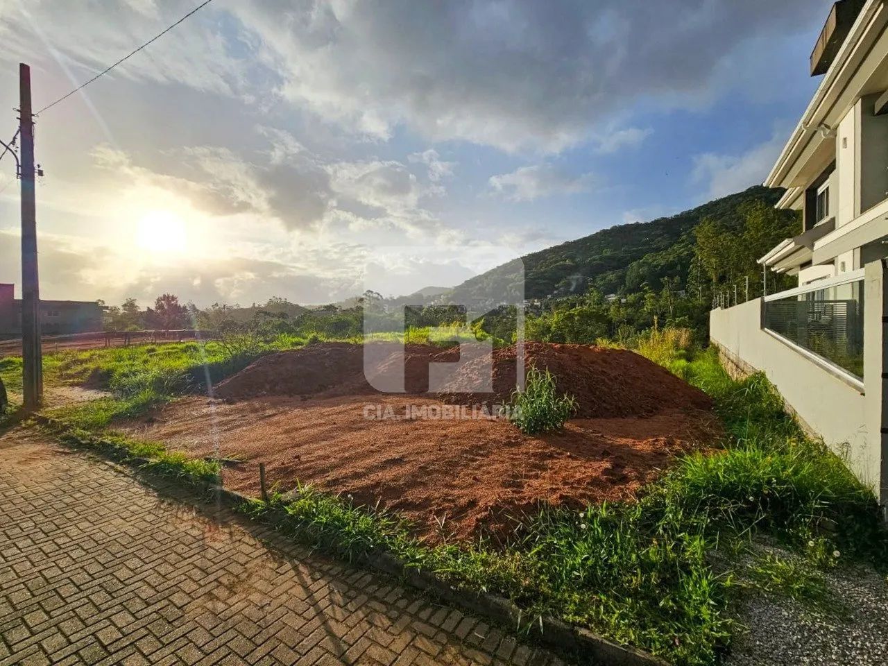 Terreno à venda no bairro Saco Grande - Foto 4