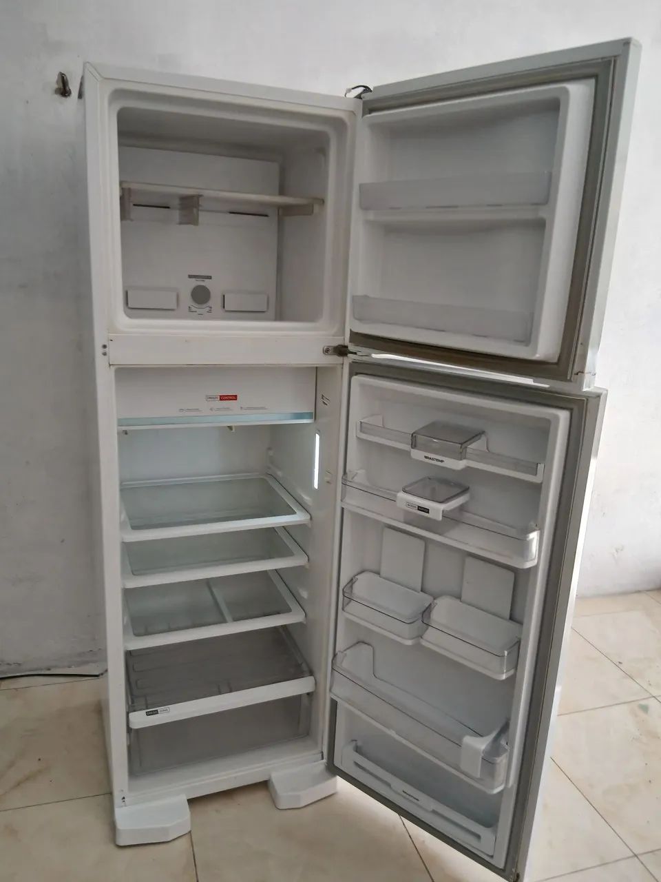 Vendo geladeira  - Foto 3