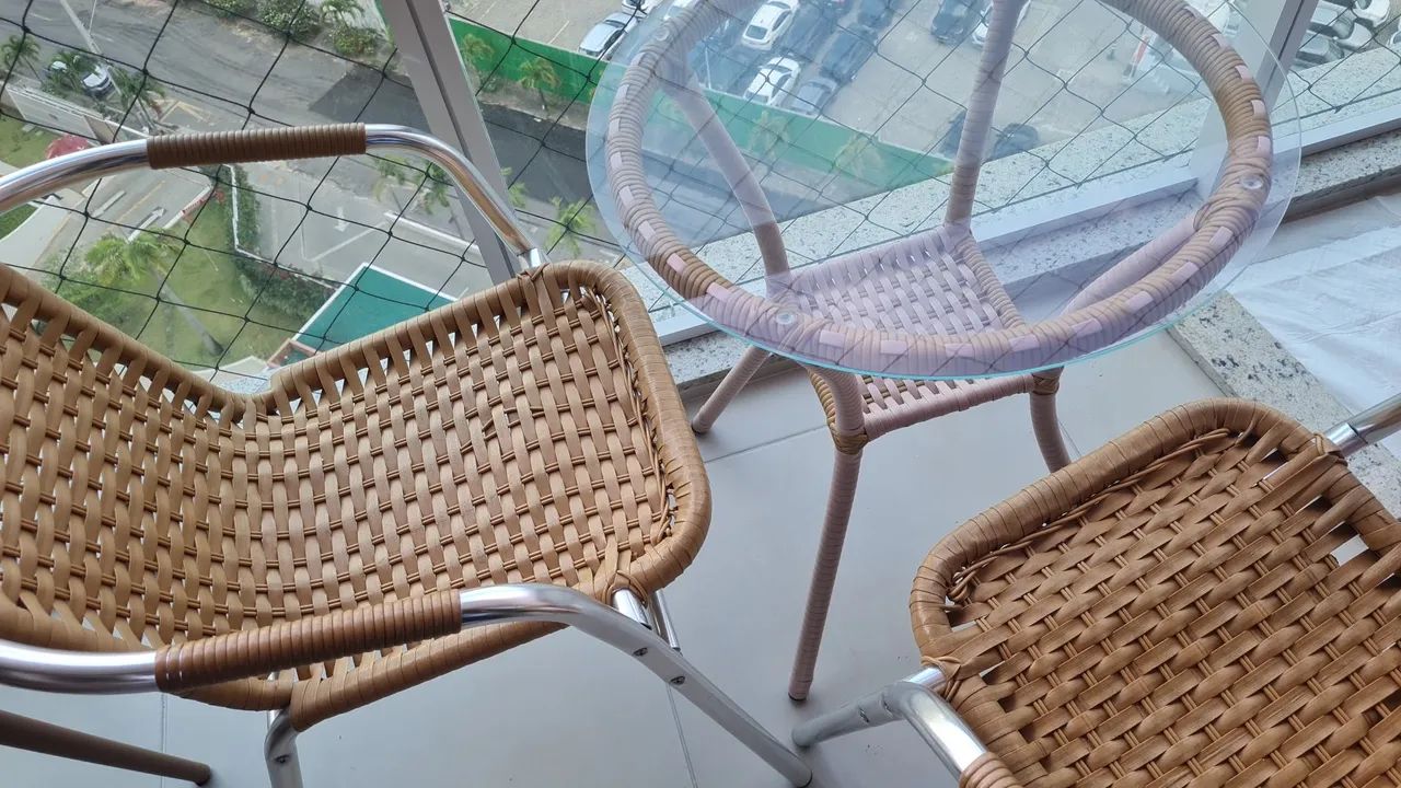 Conjunto mesa e 2 cadeiras varanda - Foto 2