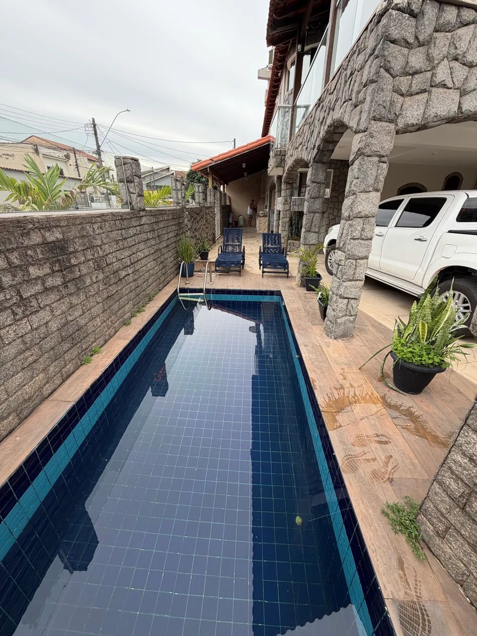 VENDO OU ALUGO CASA COM MOBILIA - Foto 2