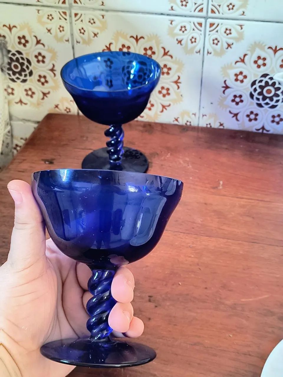 Taças de vidro opalina azul antigo colecionador antiquário vintage rústico cozinha jantar - Foto 3