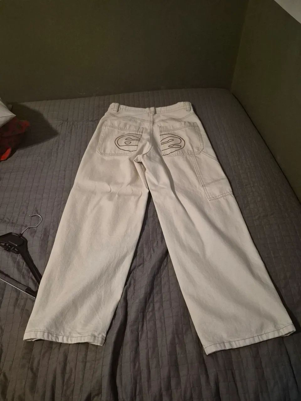 Calça jeans bersheka bege