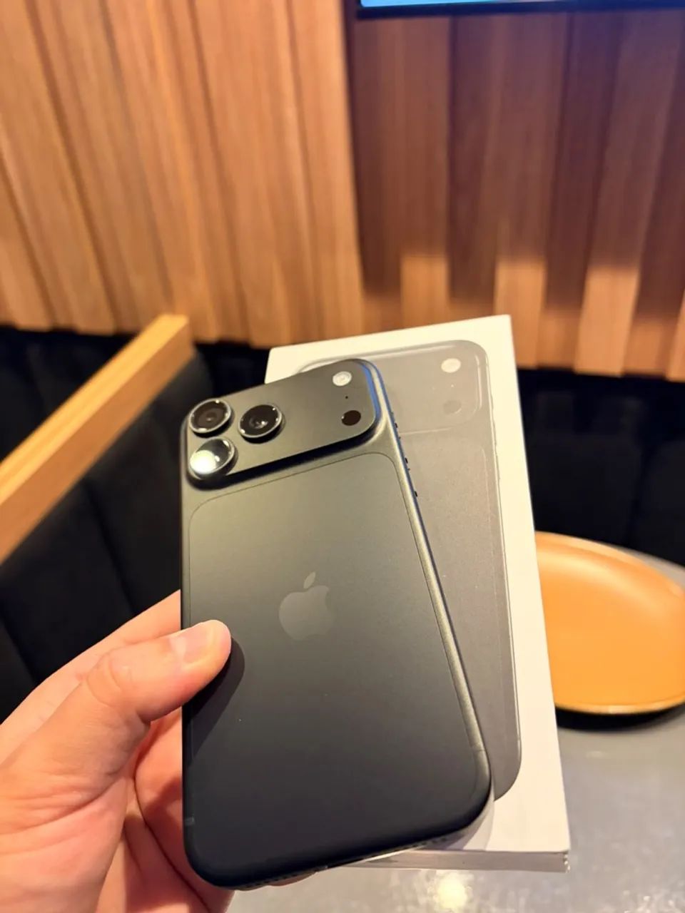 18 pro Max 256gb black - Foto 4