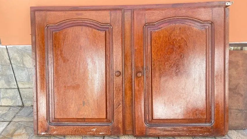 Apenas a Porta de Armario - Angelin