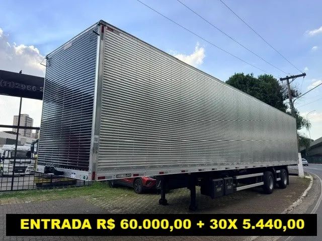  CARRETA BAÚ SÃO PEDRO 2 EIXOS ZERO KM