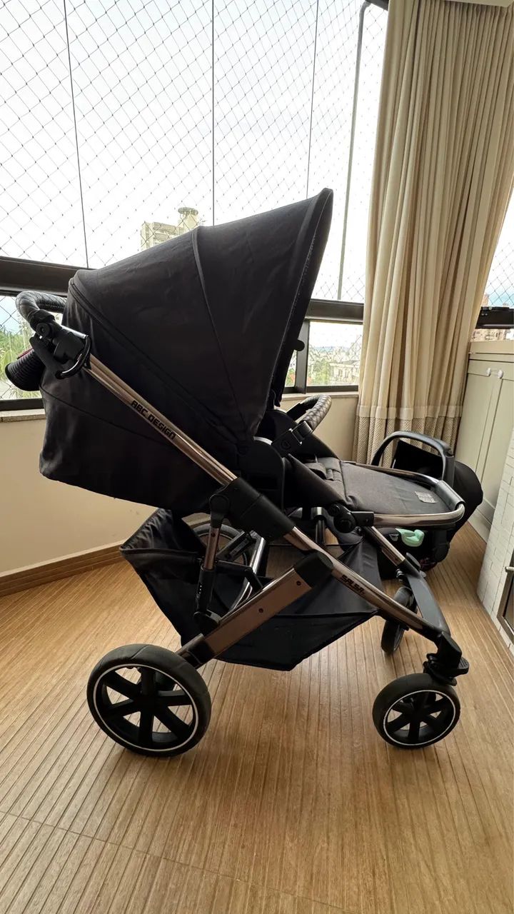 Carrinho de bebê e Bebê conforto  - Foto 2