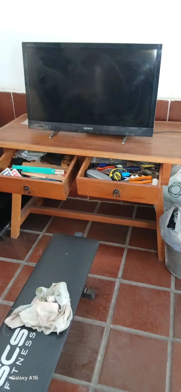 Mesa / Escrivaninha - Foto 3