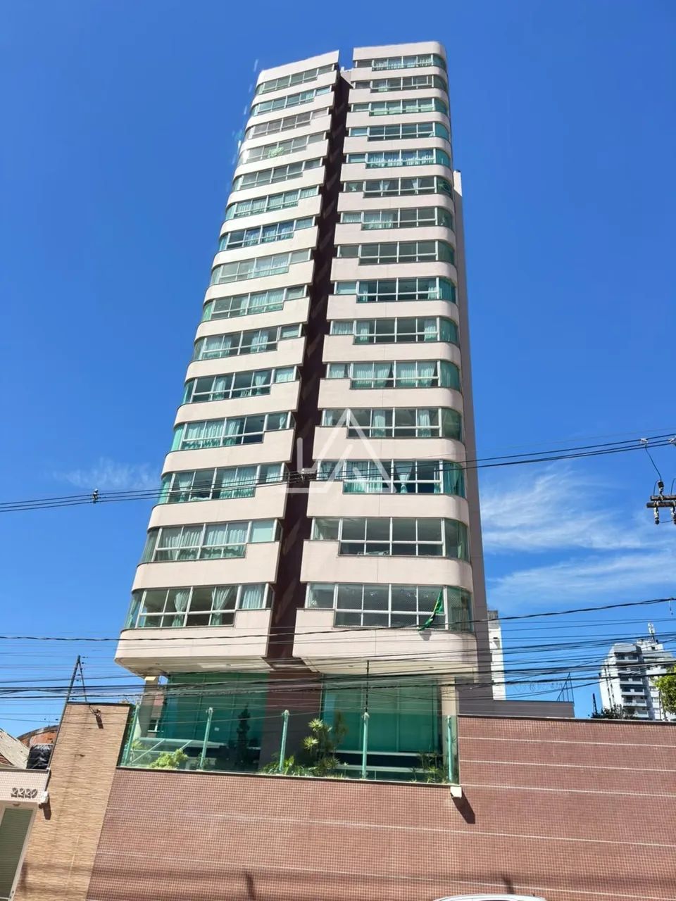 APARTAMENTO 3 QUARTOS / SUITES E 2 BOX DE GARAGEM