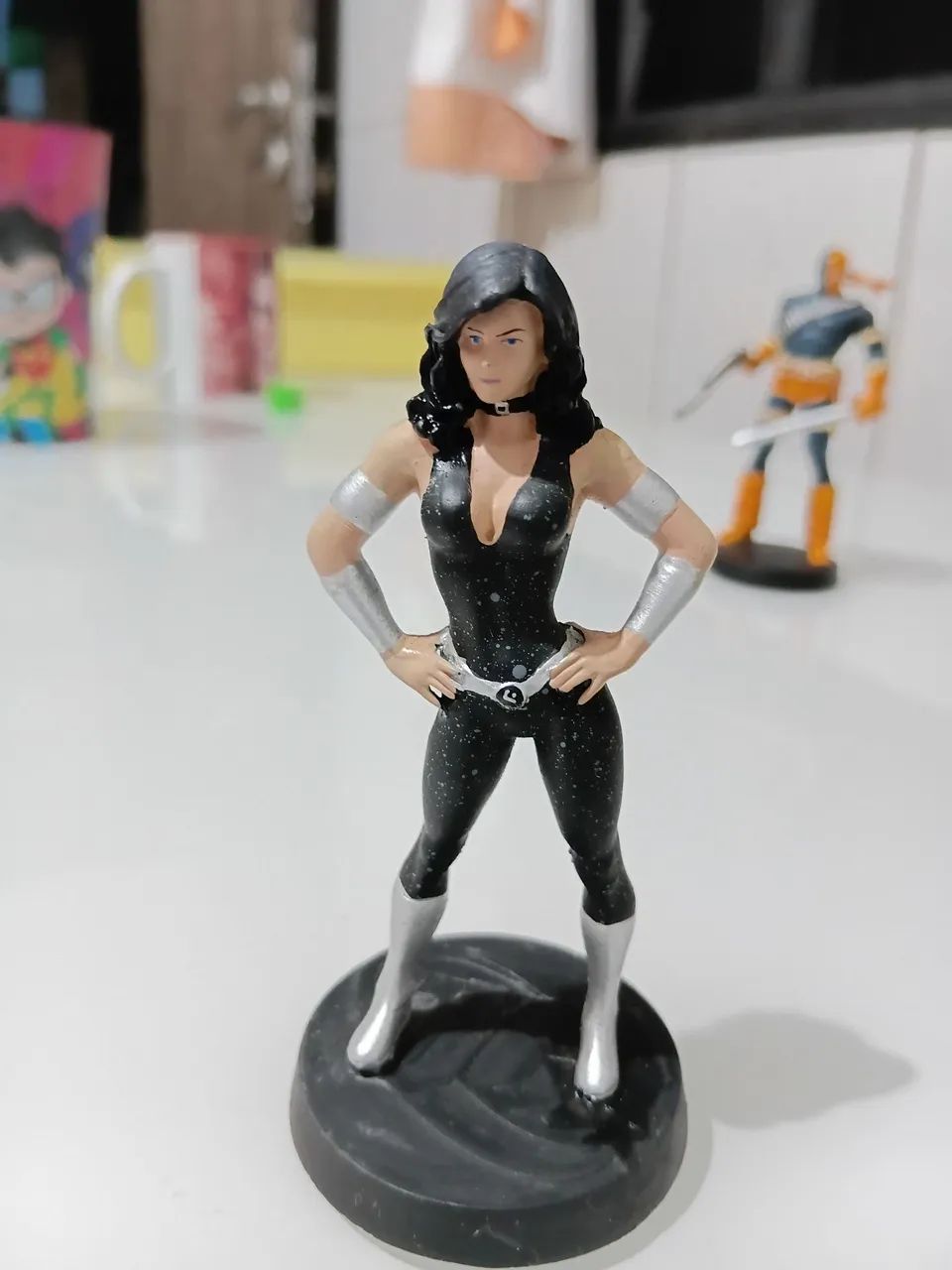 Figura eaglemoss Dona Troy, com revista. - Foto 2