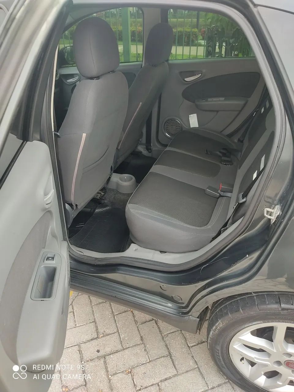 Fiat Grand Siena Essence Dual. 1.6 Flex 2014 - Foto 12