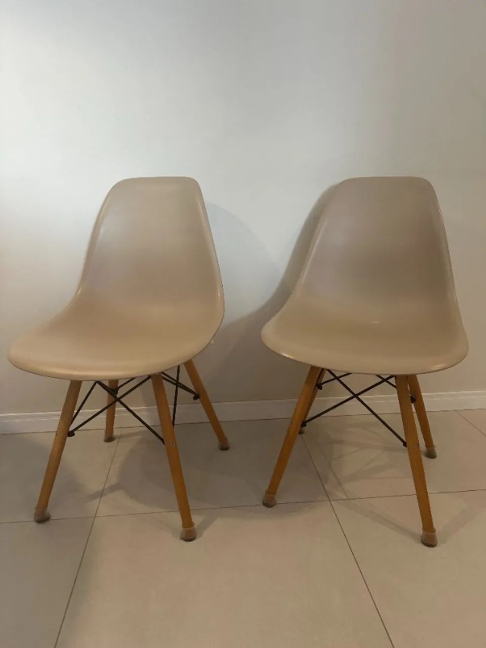 Conjunto 4 Cadeiras Charles Eames Eiffel Wood Base Madeira - Nude - Foto 3
