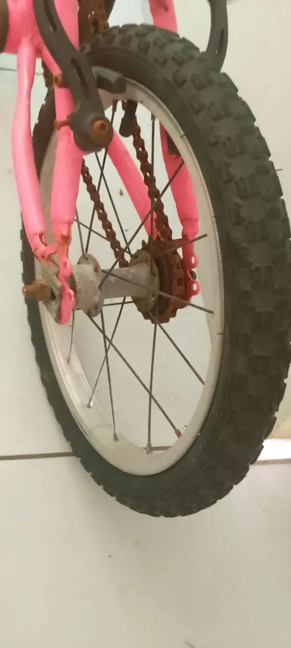 Bicicleta infantil pouco usada - Foto 2