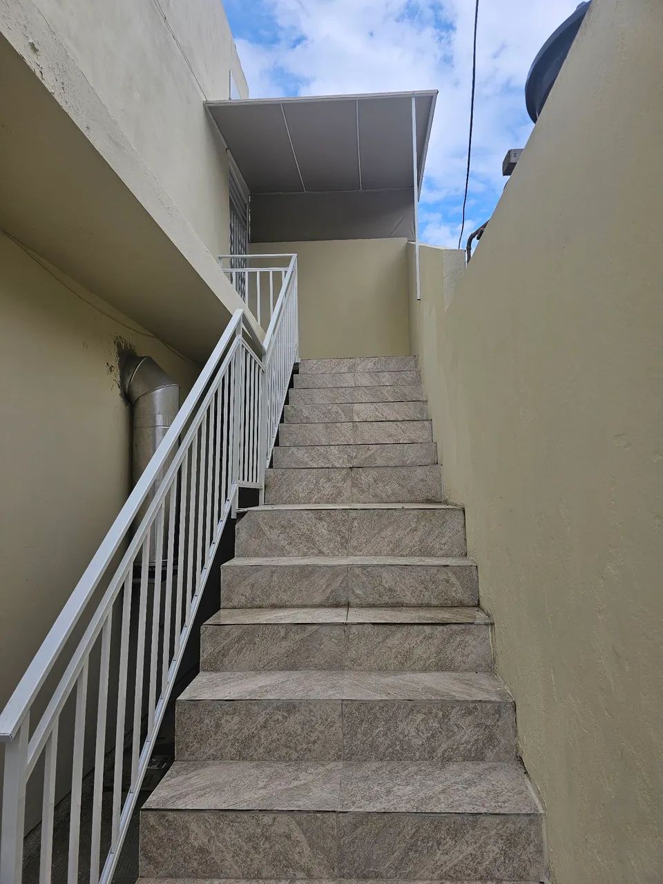 Alugo Salas Comerciais - Foto 2