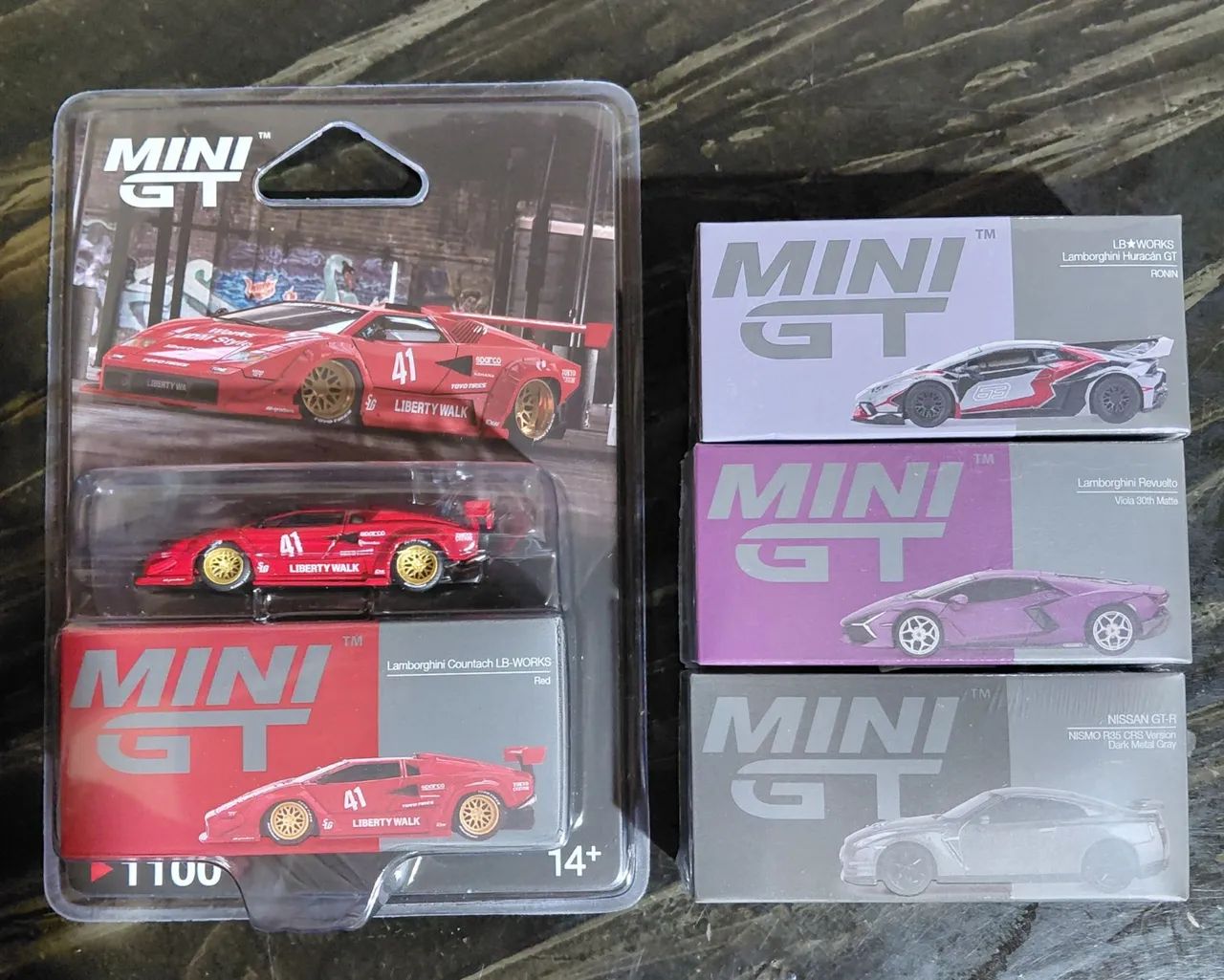 Coleção 50 Hot Wheels e Mini GT - Foto 2