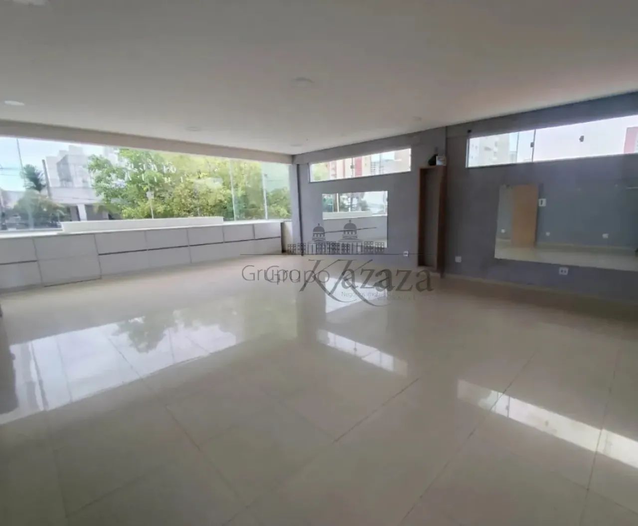 Ponto Comercial - Comercial - No bairro Jardim Veneza - 200m². - Foto 2