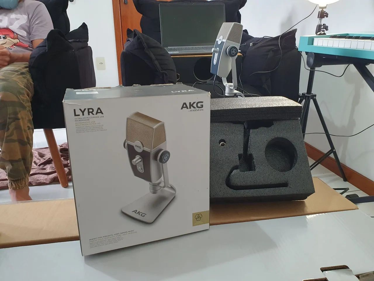 AKG LIRA  - Foto 3