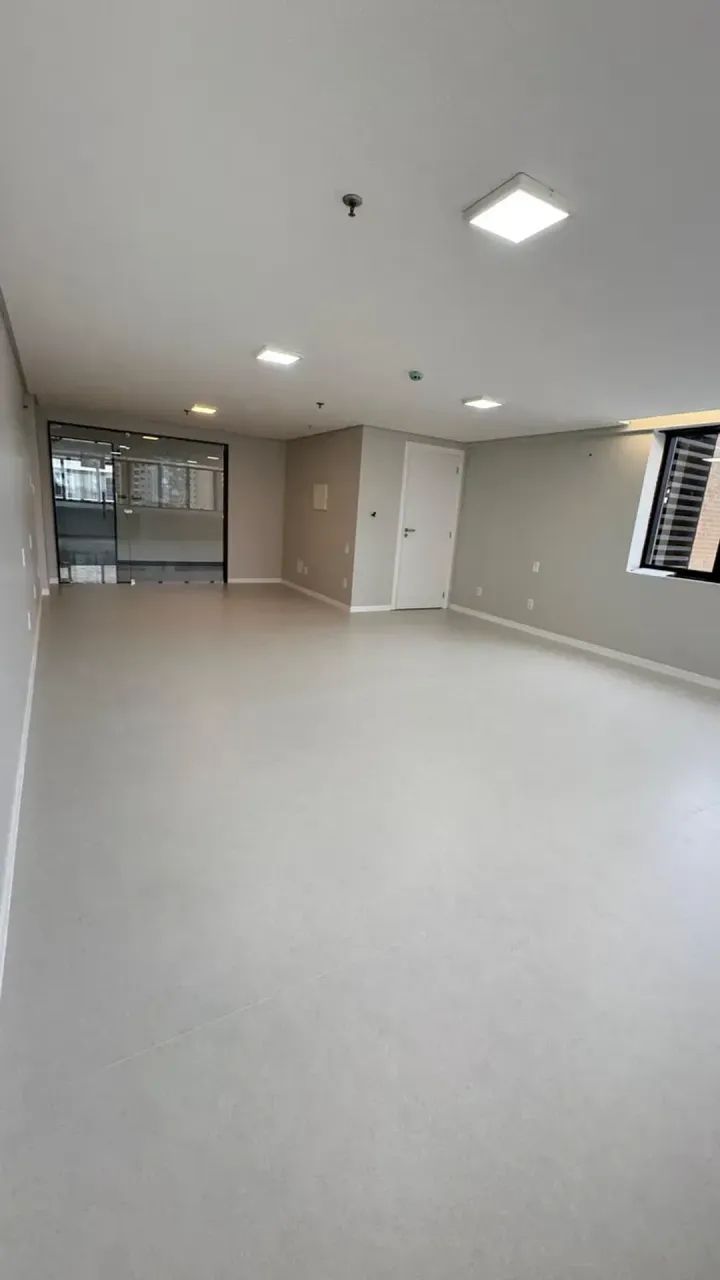 Sala para alugar no Premier Centro Médico, bairro Jardins - Foto 3