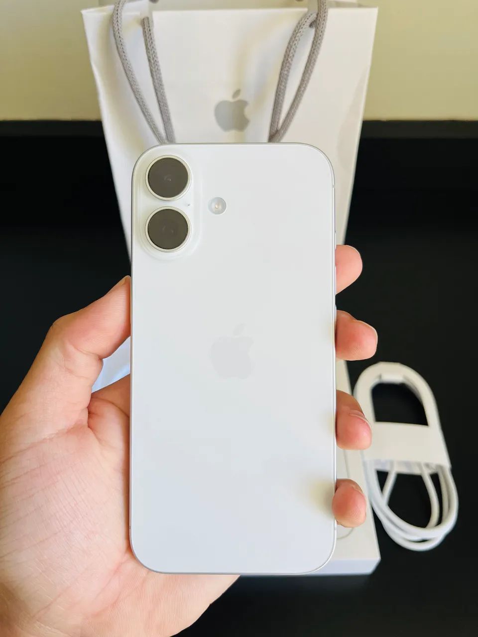 iPhone 17 256gb - Branco - Foto 3