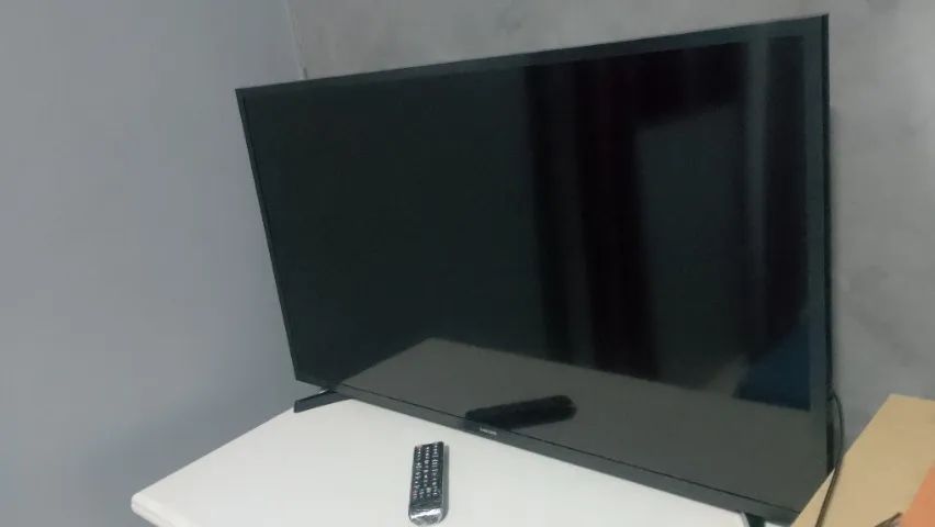 Tv Samsung 40 polegadas smart funciona tudo sem detalhes 1000 reais  - Foto 2