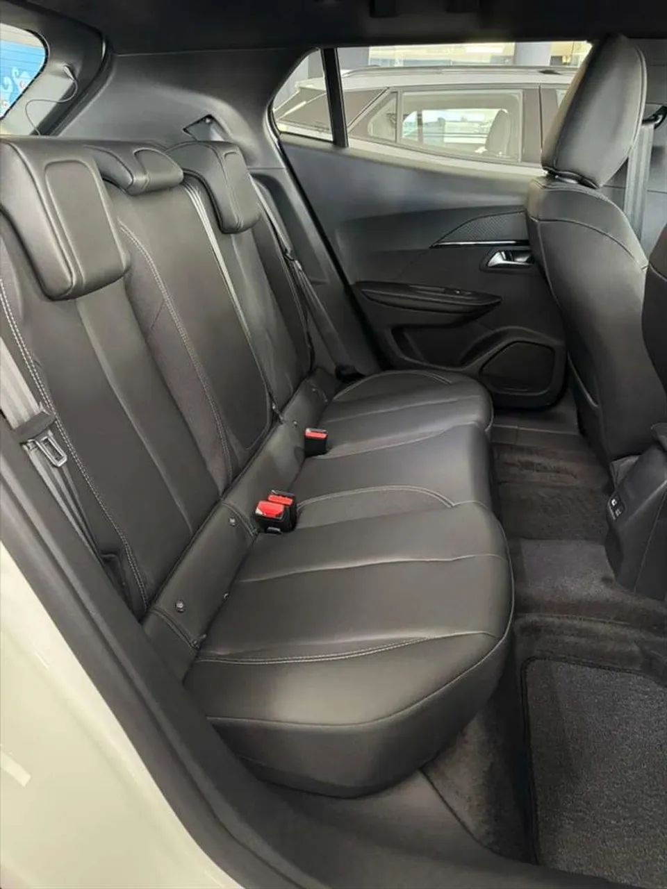 Peugeot 2008 GT 1.0 Turbo Flex 5p Aut., foto 12 de 12