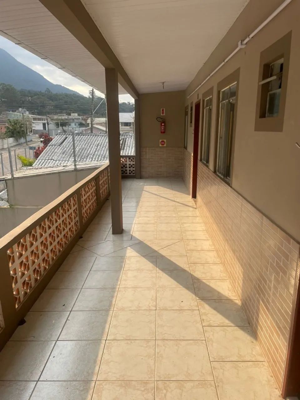 Kitnet a 100m da praia de fora - Foto 4