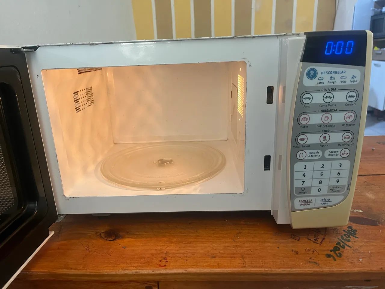 Microondas Electrolux 20 litros  - Foto 4