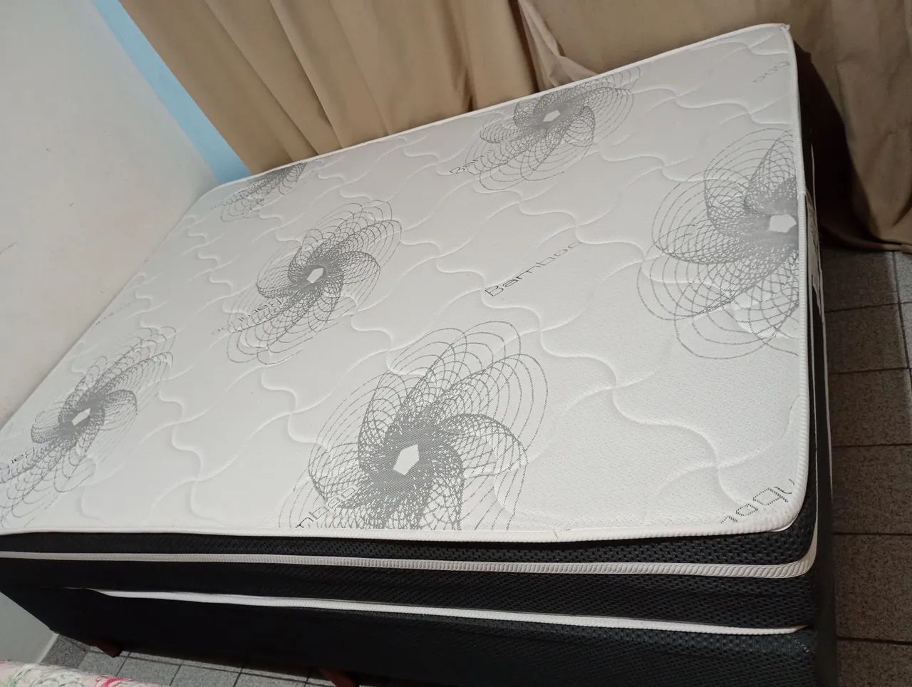 Vendo essa cama Box de casal  - Foto 2