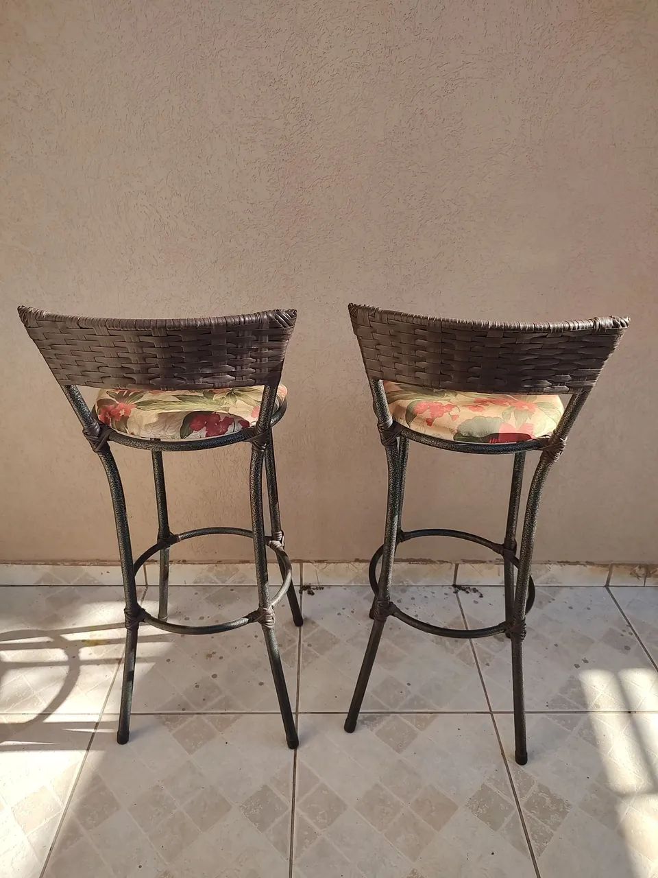2 banquetas altas almofadadas - Foto 2