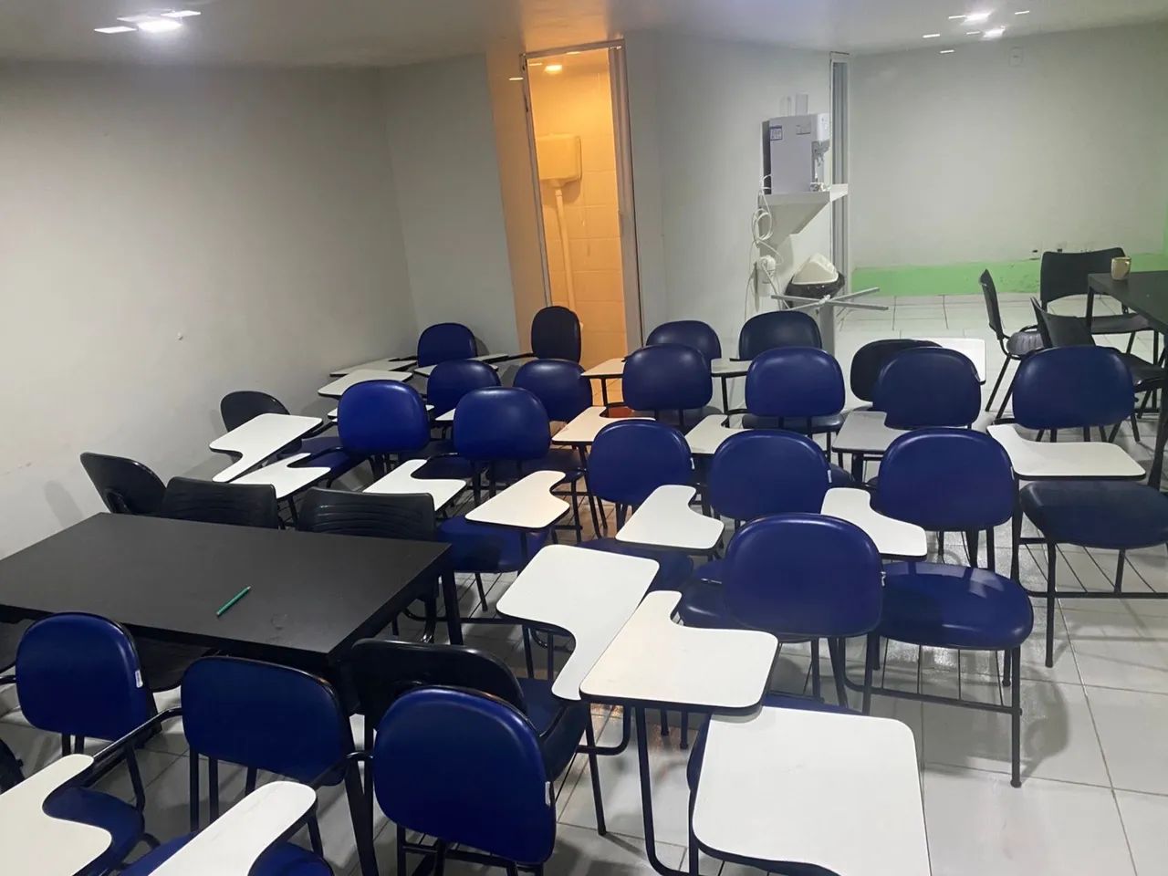 Cadeiras de colégio  - Foto 3