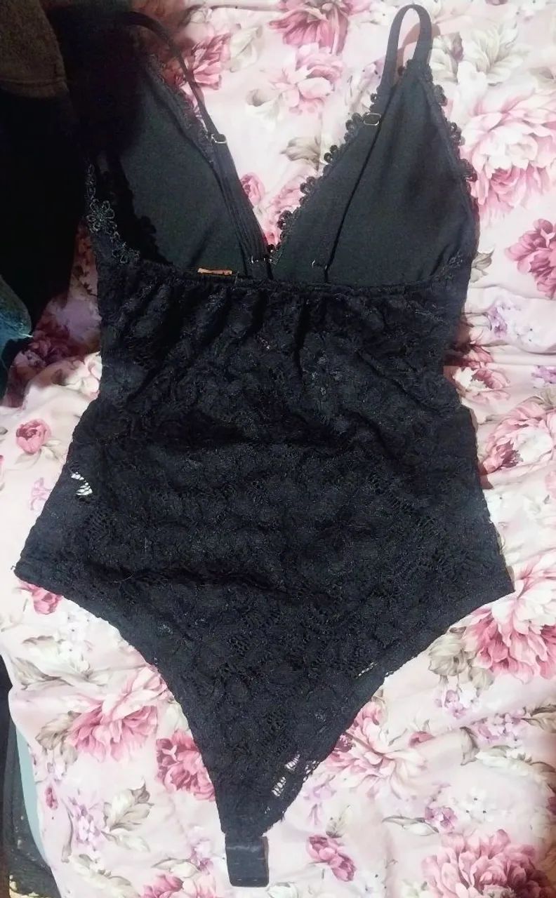 Body de renda preto - Foto 4